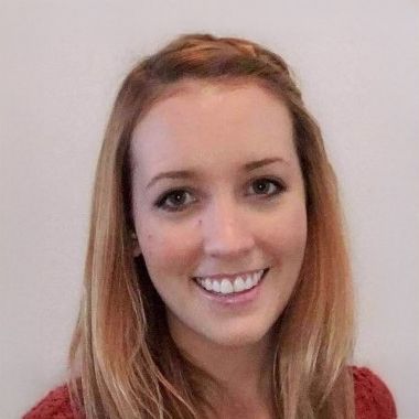 Woman with long/medium length light brown/blonde hair